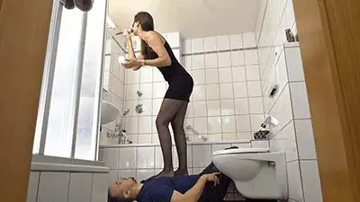 Madame Marissa - Abusing the slave in the bathroom