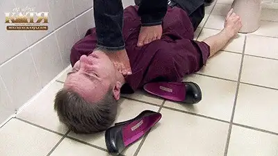 Mistress Katjas Clips & Pictures - 18-007 - Vicious trampling in the restrooms (WMV - HQ - High Definition)