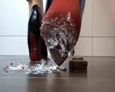 Lady Natalys work in High Heels - Chamallows Crush