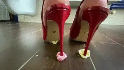 Lady Natalys work in High Heels - Candy Crush with High Heels