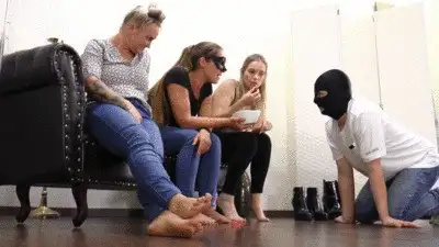 Boss Girls Productions - Queen Hanna, Mistress Jane and Lady Nora - Chewed tomatoes with spit from three mistresses