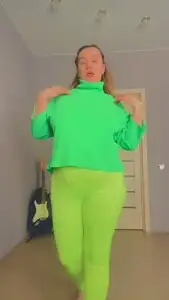 LadyVikkiWet - Amazing fat ass