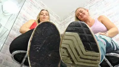 Boss Girls Productions - Queen Hanna and Mistress Jane - 4 shoes full of dirt