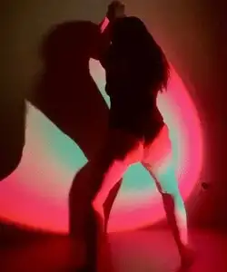 LadyVikkiWet - I’m studying dancing