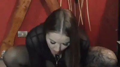 Dea Nemesi Goddess Femdom - Squeeze Balls ✊