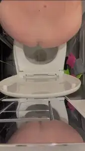 LadyVikkiWet - First fresh 2025 poo