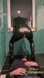 Mistress Jardena| Extreme piss humiliation in bathroom