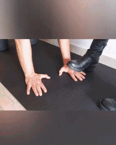 I Mark your skin whit my heels