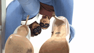 Trampling competition - whos going to make you suffer more? (small version)