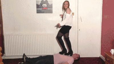 Dancing Sophie 333