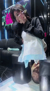 Smiling Pretty Goddess Shitting Scat Session First Time in Karaoke
