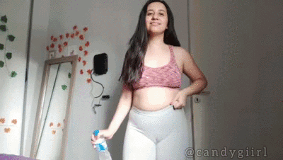 Peeing in leggings